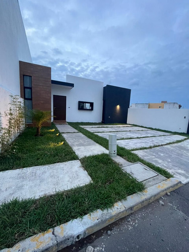 Casa De 1 Piso En Frac. Playas Del Conchal, Riviera Veracruzana, Alvarado