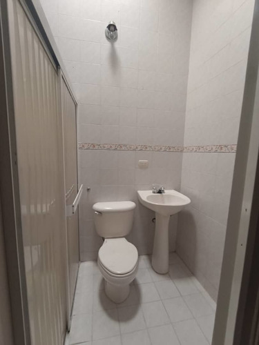 Imagen 2 de 7 de Quinta En Alquiler - Urb. Las Aves, La Morita - 04145880139