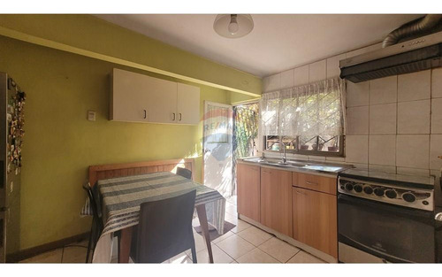 Se Vende Amplia Casa En La Comuna De Macul