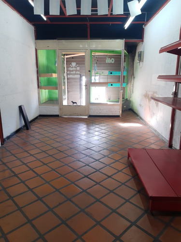 Local En Alquiler De 25 Metros Cuadrados Avenida San Martin 4497 Caseros Tres De Febrero