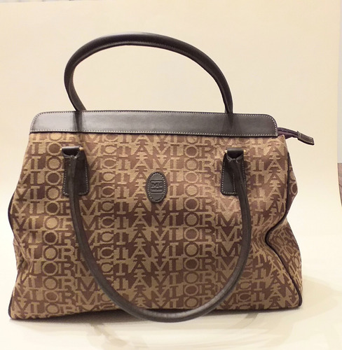 Cartera Mc Taylor - Bolso De Mano Usada Una Vez Marrón Claro Logotipo Oro No Tiene Correa (Usado)