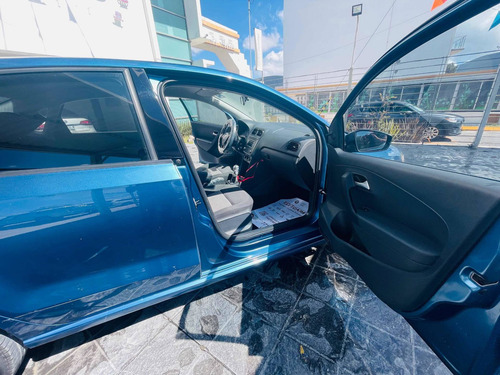 Imagen 7 de 12 de Volkswagen Vento 2018 1.6 Confortline Mt