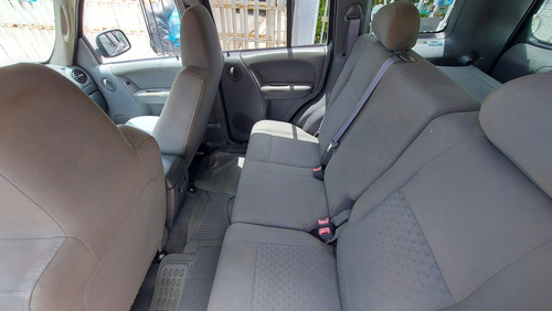 Jeep Liberty Sport 4x2 At