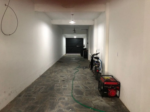 Excelente Local Comercial Y Oficinas Comerciales En Un Lote De 11 X 55