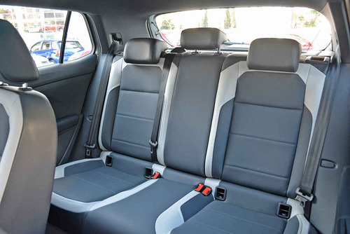 Volkswagen T-cross 2020 5p Highline L4/1.6 Aut