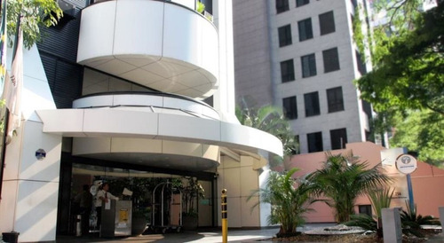 Imagem 1 de 15 de A Uma Quadra Da Avenida Faria Lima E Fácil Acesso À Marginal Pinheiros. - Sf25596