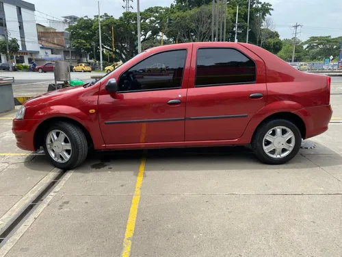 Renault Logan Expression / Modelo 2013