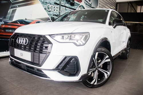 Audi Q3 2.0 40 TFSI GASOLINA PERFORMANCE BLACK PLUS QUATTRO TIPTRONIC