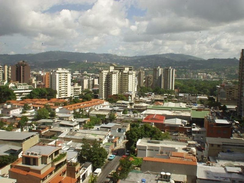 Apartamento En Venta Urb. Los Dos Caminos C-19819