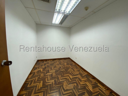 Oficina En Alquiler En Multicentro Los Palos Grandes. Cecilia Gutierrez. 25-14898