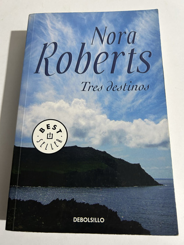 Libro Tres Destinos - Nora Roberts - Muy Buen Estado