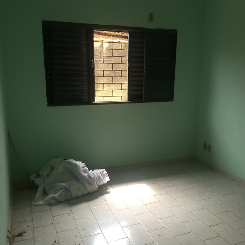 Casa Elegante C/ Suite-8 Cômodos + Edícula Separada(3 Cômodos)