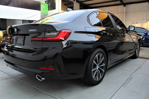 Imagen 5 de 11 de Bmw 320i Automatico 2021 Con 600 Kilometros Equipo Adicional