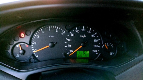 Imagen 5 de 8 de Ford Focus 2008 1.6 Ambiente Mp3