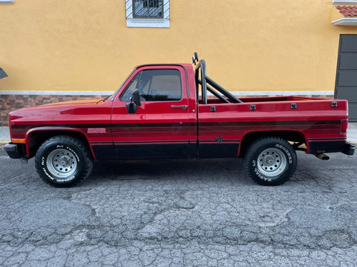 Imagen 3 de 10 de Chevrolet Cheyenne Hunter