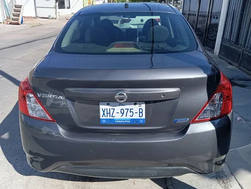 Nissan Versa 1.6 Advance Mt