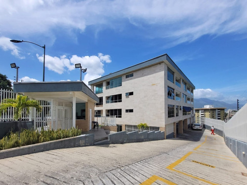 Imagen 1 de 10 de Apto En Exclusivo Edificio De 8 Aptos A Estrenar