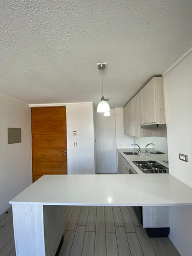 Departamento En Venta De 2 Dorm+2 Baños En Estación Cent