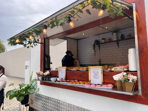 Catering En Food Truck / Formal E Informal / Barras Móviles