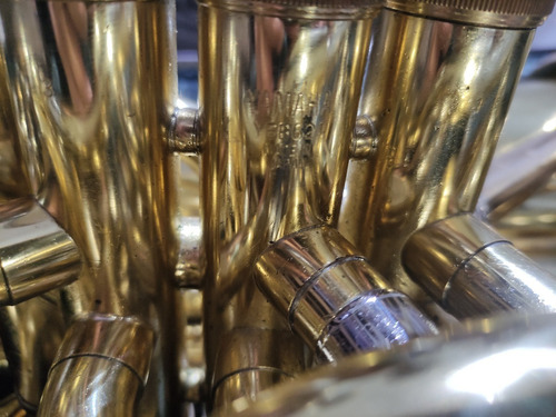 Imagem 4 de 5 de Tuba Sib Yamaha Ybb 621 4 Pistos 3/4 Original Profissional