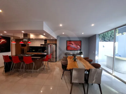 Casa En Venta En Fraccionamiento Solares