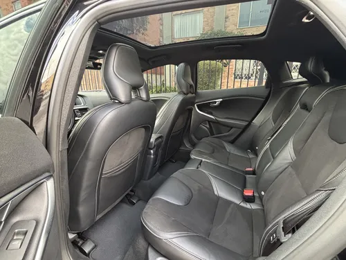 Volvo V40 2.0 T4 Drive-e R-design