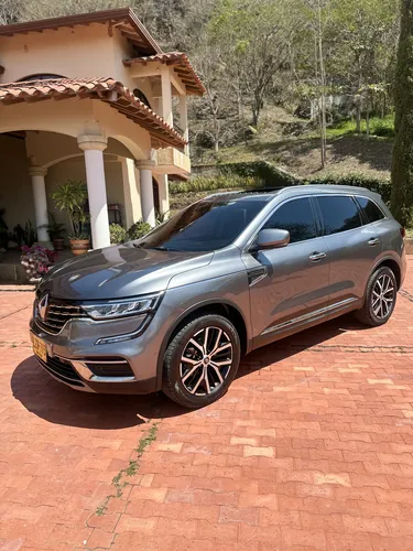 Renault Koleos 2.5 Intens 4X4 Bose