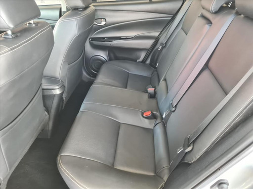 Imagem 10 de 11 de Yaris 1.5 16v Flex Sedan Xls Connect Multidrive
