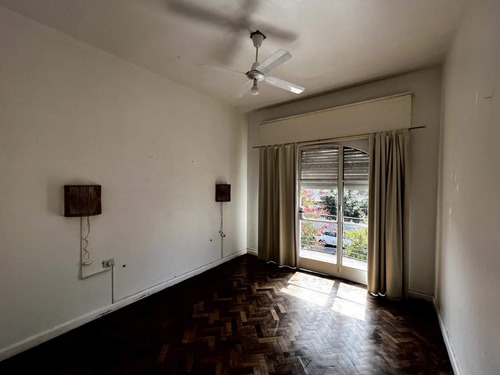 Casa De 6 Dormitorios En Cofico - Excelente Ubicación