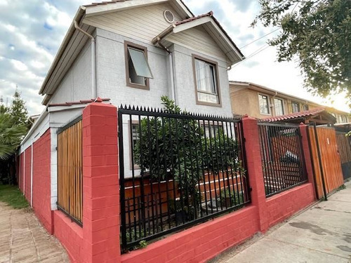 En Venta Casa Aislada De 3 Dorm. 2 Baños En Quilicura