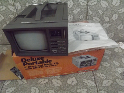 Televisão Portatil De Carro Marca Model No Ctre 864 # 5055