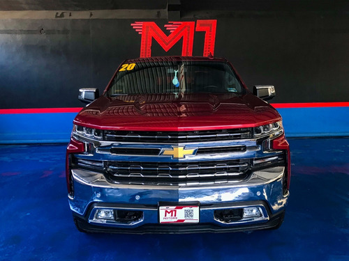 Imagen 2 de 13 de Chevrolet Cheyenne Ltz T/a 2020 Guinda