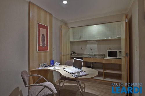 Imagem 3 de 9 de Flat - Moema Pássaros - Sp - 493316
