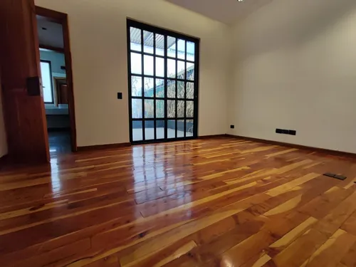 Casa Con Terrazas Con Uso De Suelo Para Oficinas En Polanco