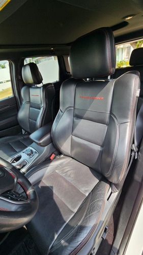 Jeep Grand Cherokee 5.7 Trailhawk 4x4 At