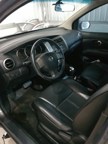 Imagem 1 de 10 de Sucata Nissan Livina 1.8 Automática P/ Retirada De Peças