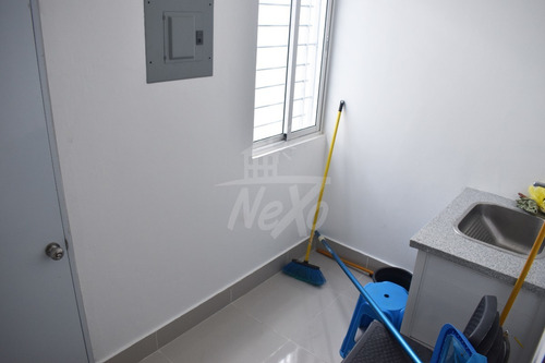 Imagen 8 de 28 de Moderna Y Lujosa Casa Nueva Con Piscina En Proyecto Cerrado (jpc-224)