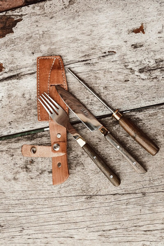 Imagen 7 de 9 de Conjunto Artesanal Cuchillo Tenedor Y Chaira De Mesa 11x3