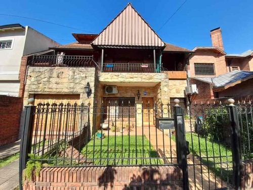 Imagen 2 de 14 de Casa En Venta En Castelar Sur