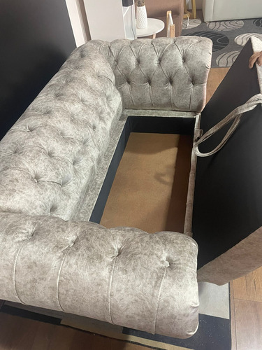 Sofa Chesterfield Con Baul