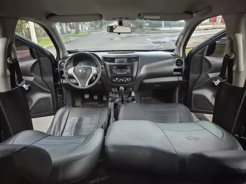 Nissan NP300 Frontier 2.5 S