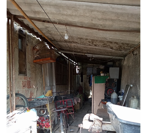 Vendo Terreno Com 360 M² Com Construção Antiga