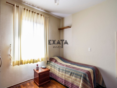 Imagem 10 de 30 de Apartamento Em Alto De Pinheiros Repleto De Armários Embutidos, Sala E Quartos Com Piso Taco De Madeira, Um Banheiro Para Os Dois Quartos, Salas De Estar E Jantar, Cozinha Com Copa - Ap00800 - 697149