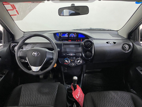 Imagem 17 de 20 de Toyota Etios 1.3 16v X 5p