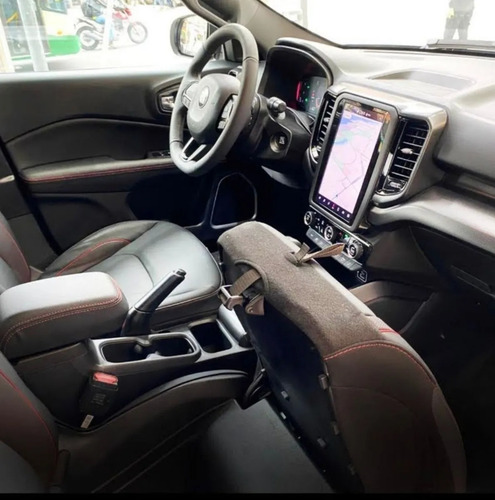 Imagen 8 de 19 de Fiat Toro 2.0 350 Multijet Ultra 4x4 At9 / F.r