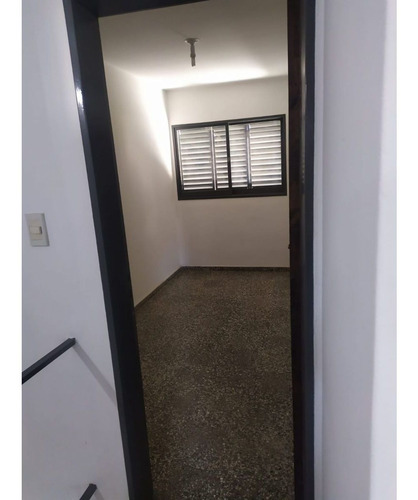 Imagen 4 de 14 de Se Vende Duplex Bº Residencial Velez Sarfield