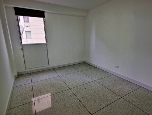 Alquiler De Apto Terraza Del Club Hipico (cliente Directo)
