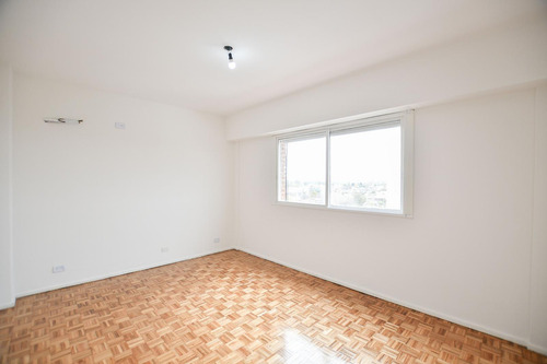 Departamento 3 Dormitorios En Venta En Calle 33 Entre 18 Y 19 La Plata