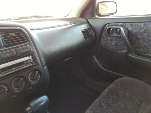 Nissan Primera Gxe 2.0