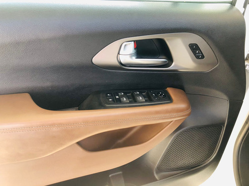 Chrysler Pacifica 2019